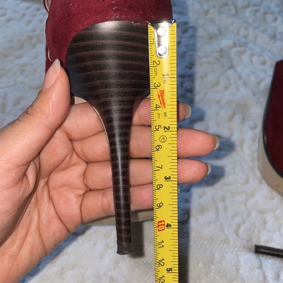 Burgundy Point Toe Heels - Picture 5 of 9